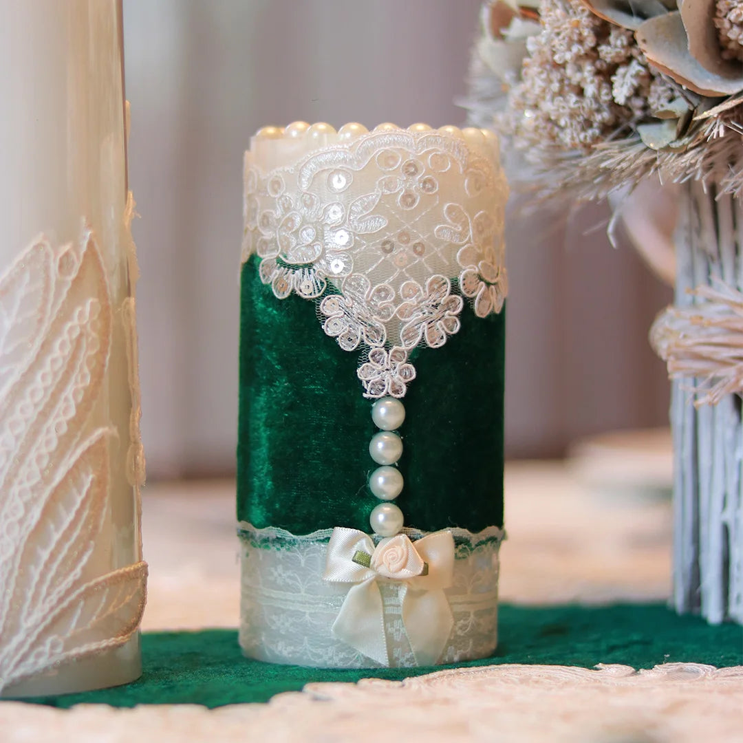 Velvet laced candle