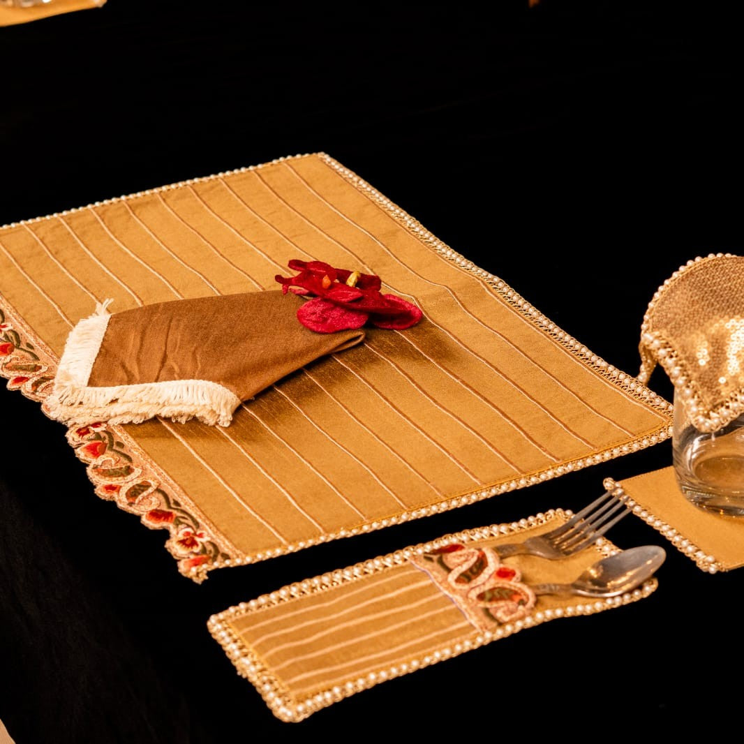 Gilded Grace (Limited Edition Set)