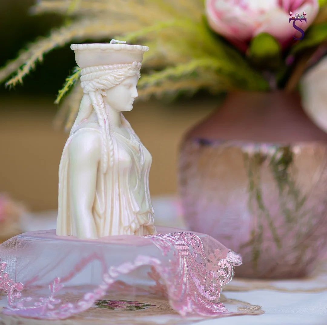 Majesty Candle