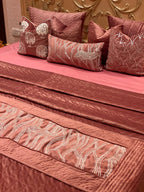 Pink Maze Bedding Set