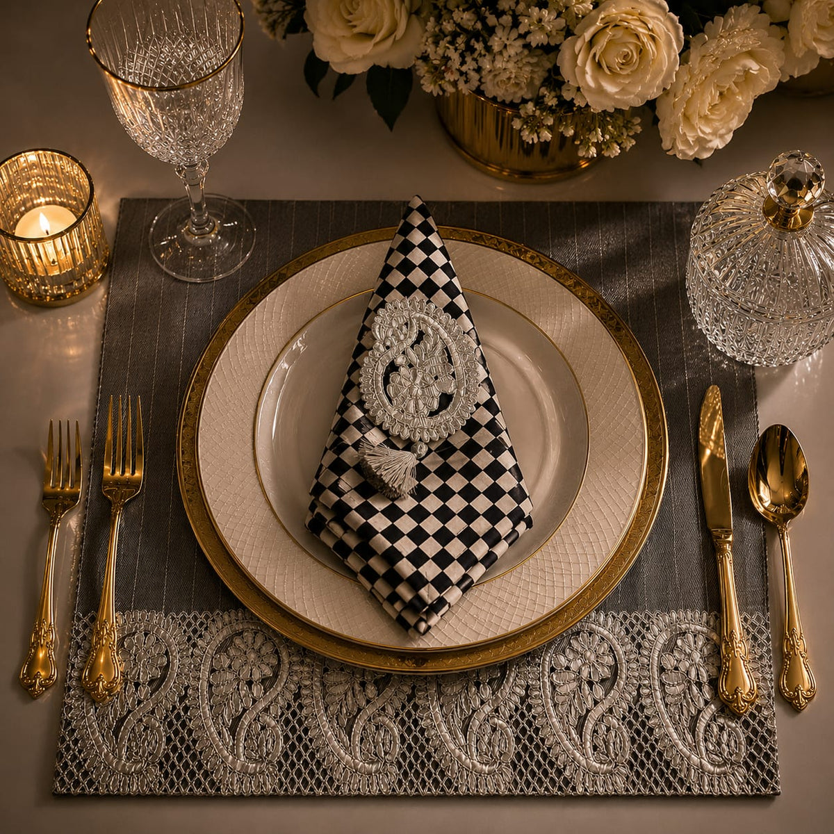 Monochrome Royale Collection
