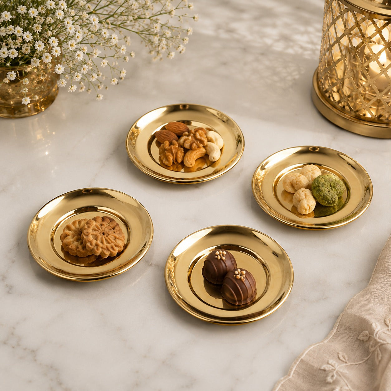 GOLD MINI PLATES (SET OF 4)