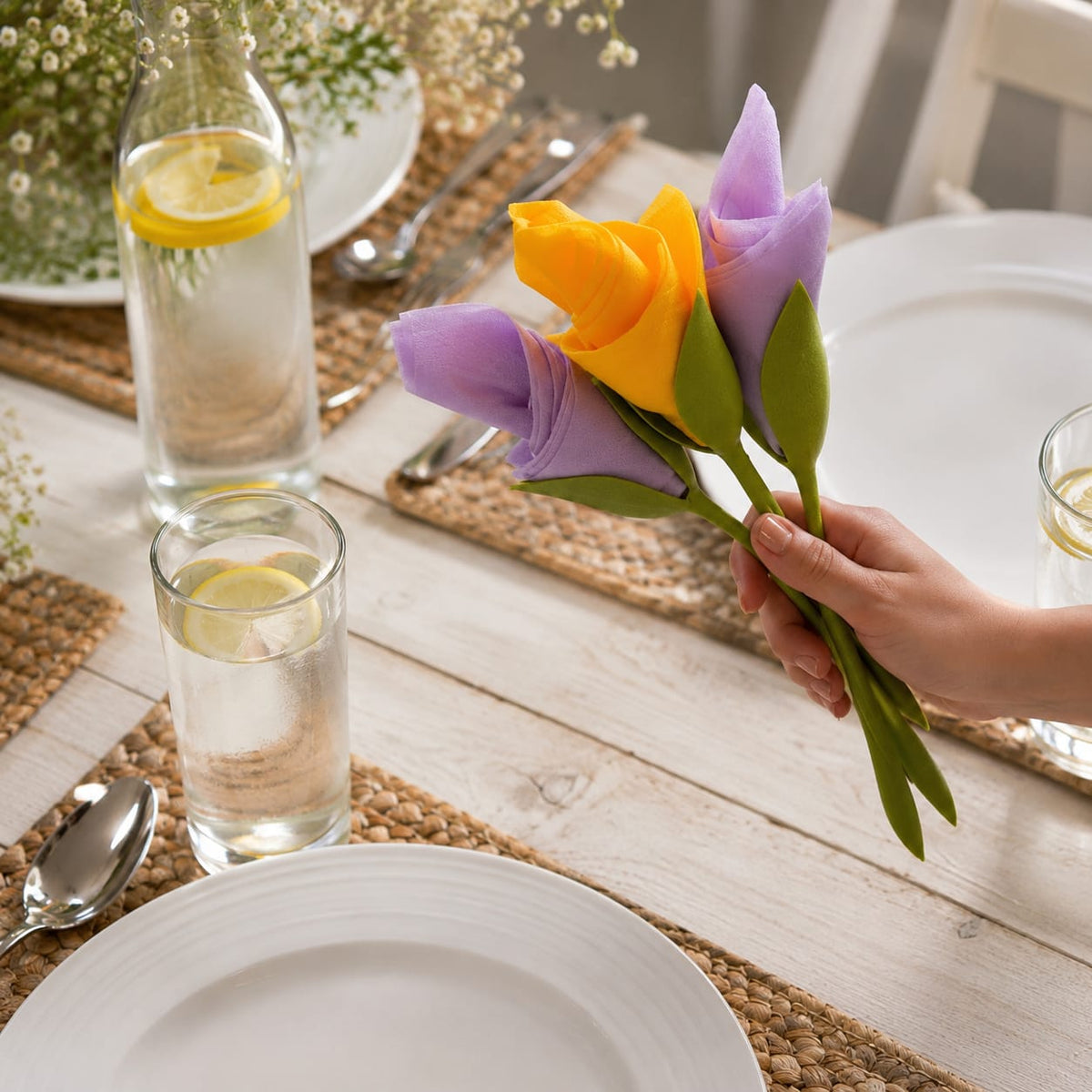 Tulip Napkin Holder set