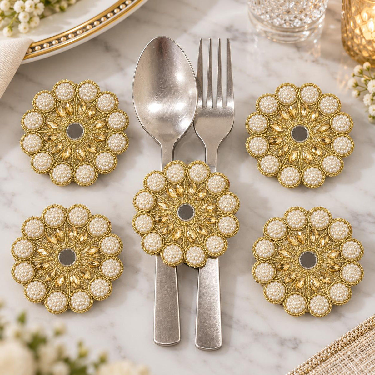 Festive Pearl Round Cutlery Holder