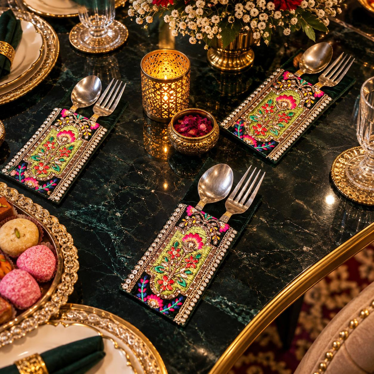 Royal Retreat Cutlery Cover