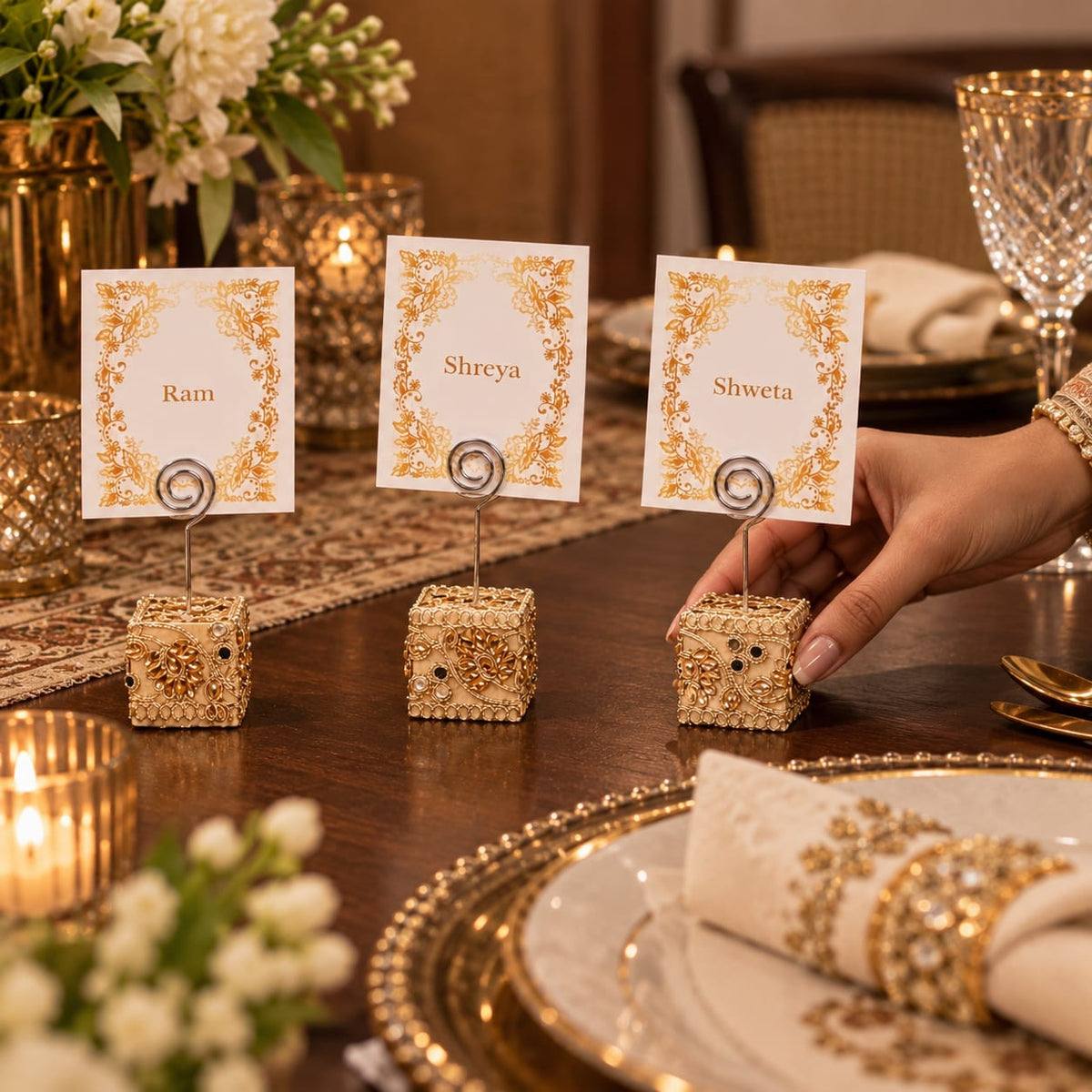 Amara Menucard Holder