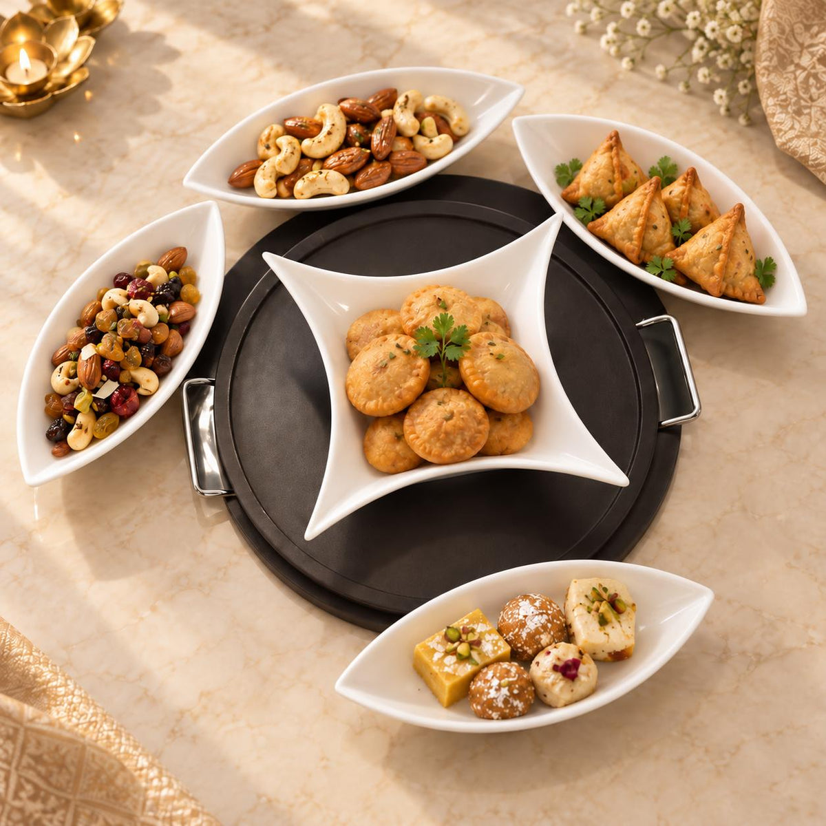 Crescent snack serving set