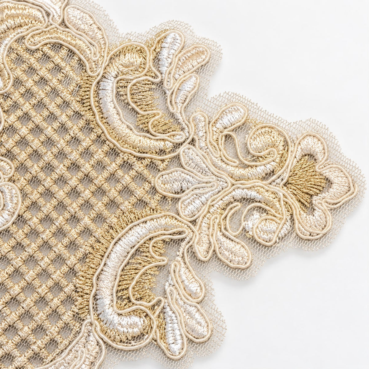 Royal Blush Embroidered Tray Cover