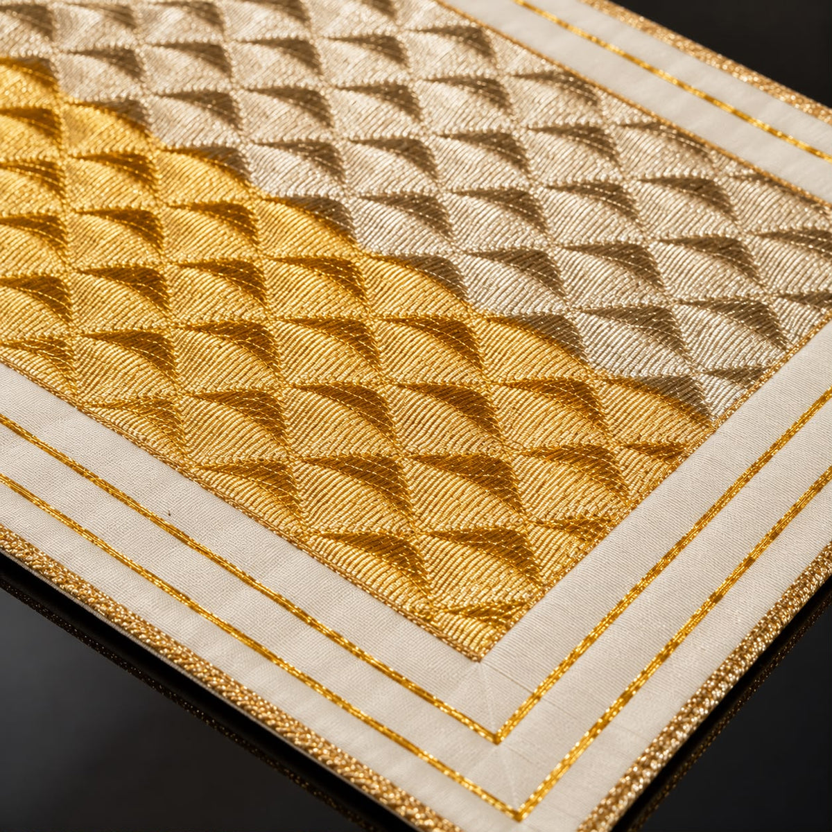 Kamal Noor Table Runner