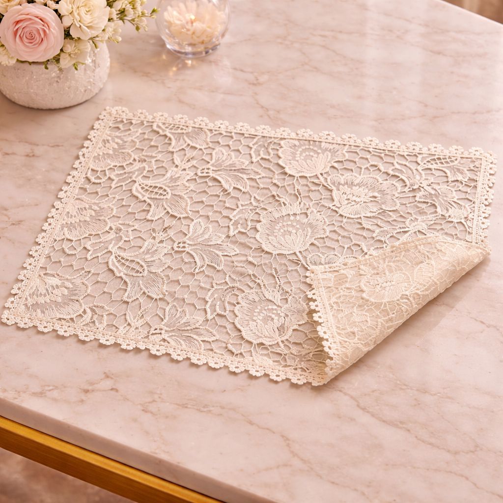 Duchess Lace Placemat come Tray cover