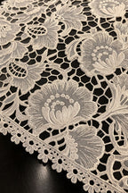 Duchess Lace Placemat come Tray cover