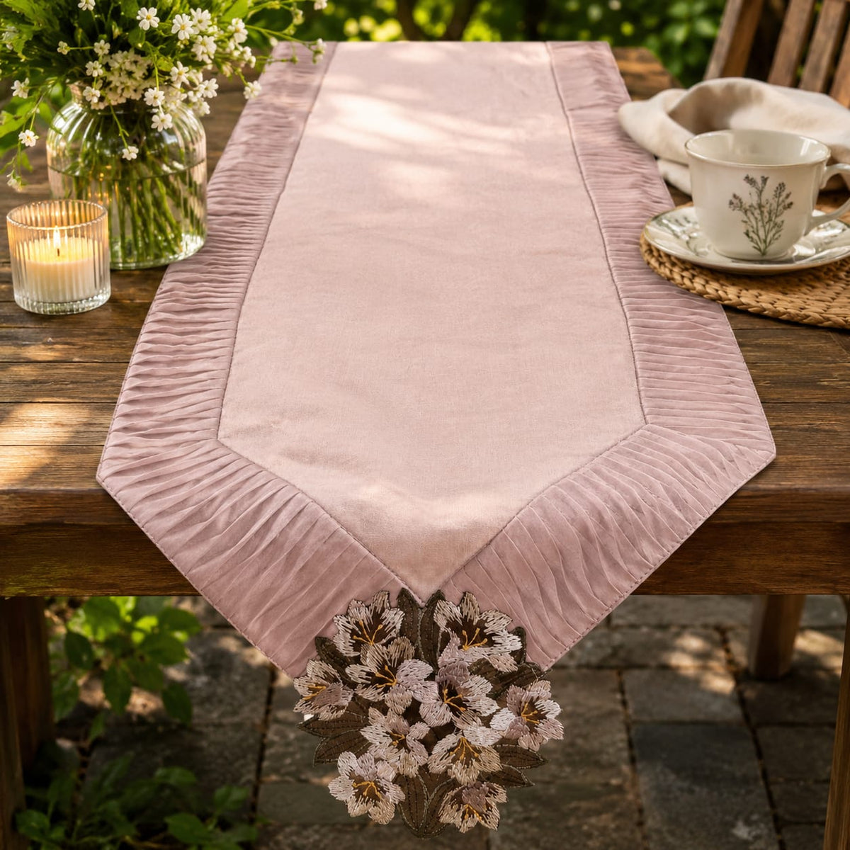Misty Elegance Runner